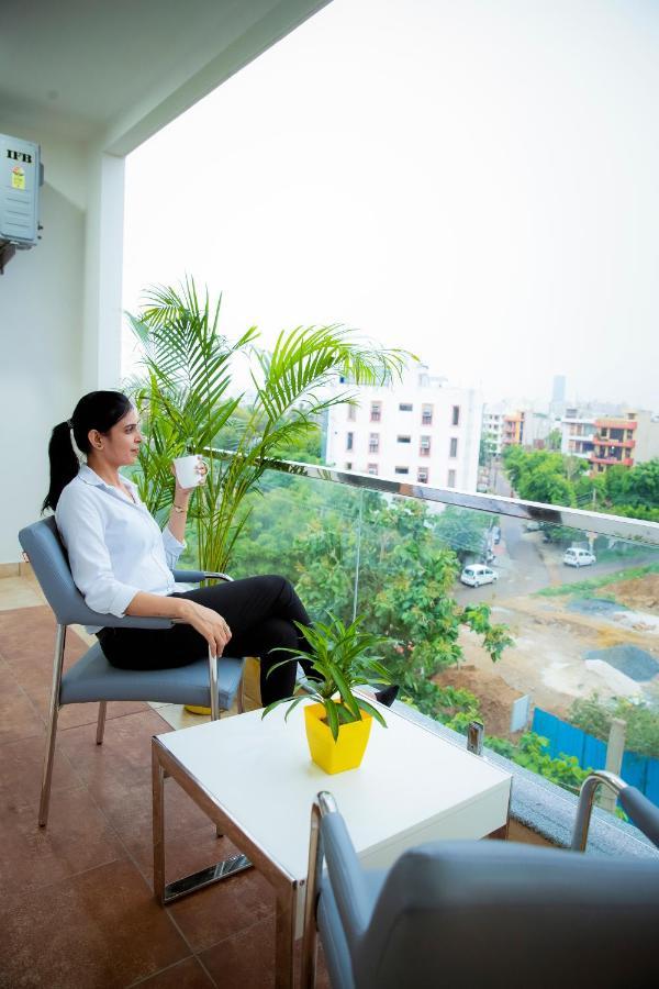 Lime Tree Luxury Studio - Service Apartment Near Artemis Hospital ,גורגאון מראה חיצוני תמונה