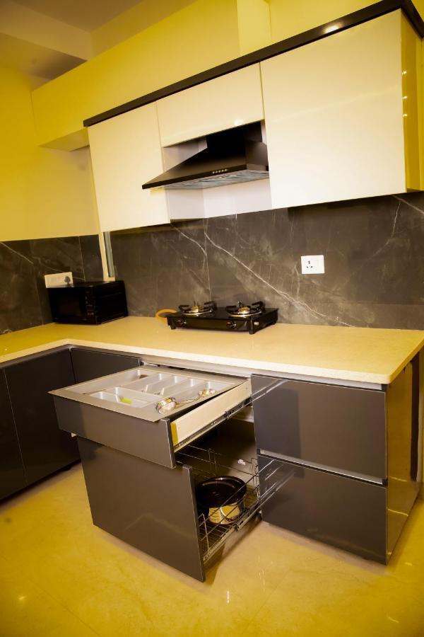 Lime Tree Luxury Studio - Service Apartment Near Artemis Hospital ,גורגאון מראה חיצוני תמונה